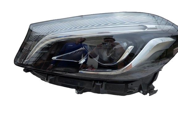 Mercedes A W176 prawa lampa reflektor LED High Performance