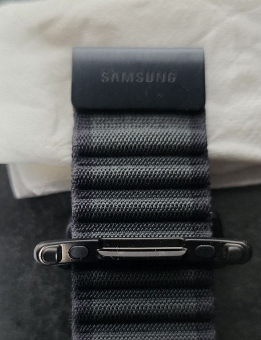 IGUAL A NOVO Samsung Galaxy Whatch 7 Ultra LTE titanium  + 7 bracelete