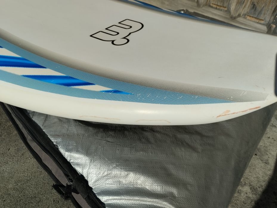 Sprzedam deskę widsurfingową Mistral Explosion 145 l