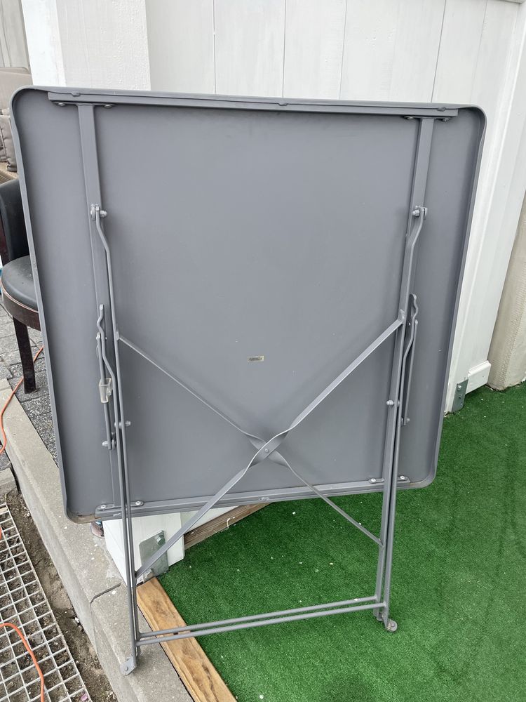 Stolik metalowy rozkladany 70x70x75