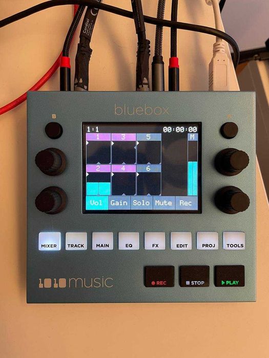 1010music BlueBox - mixer/recorder