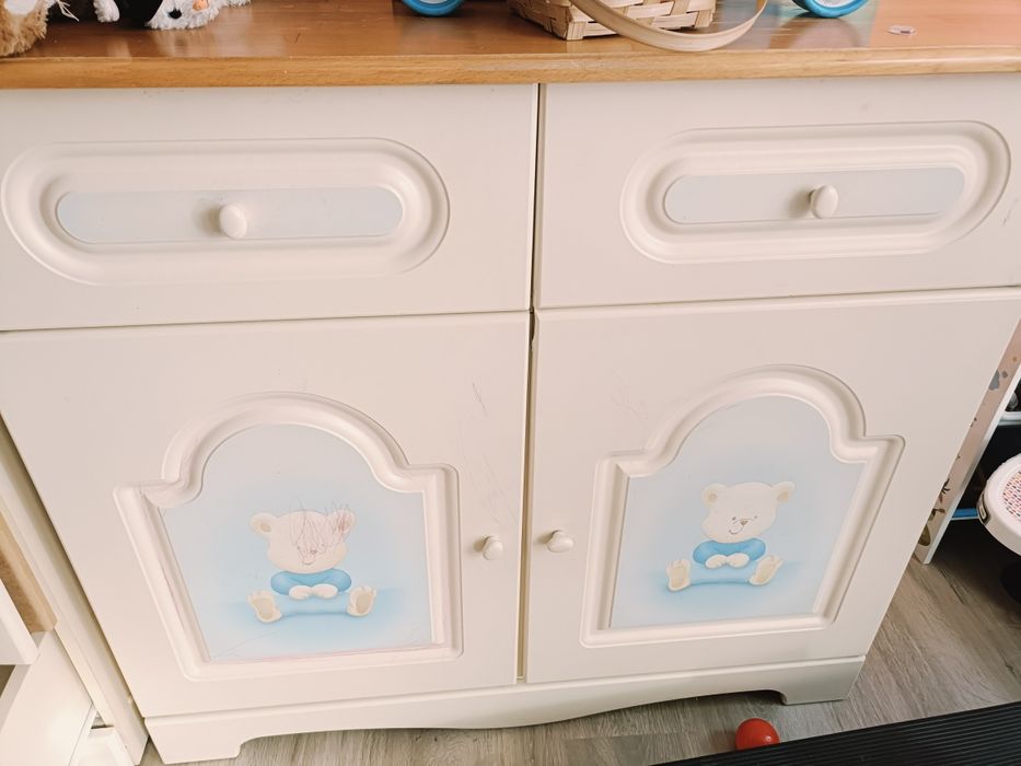 Meble dziecięce komplet