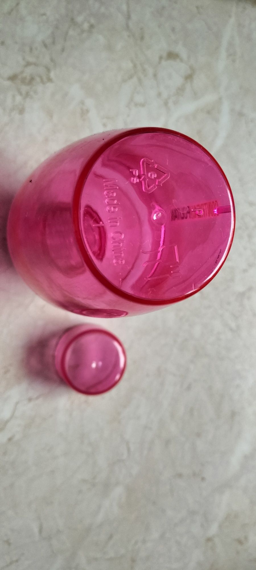 Shaker do drinków napojów Cointreau Cointreaupolitan różowy PVC
