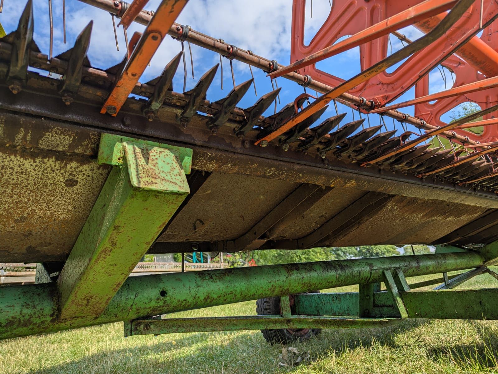 Heder do Claas Dominator z wózkiem