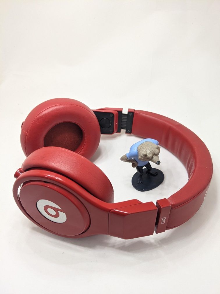 Beats By Dr. Dre Pro, SMS Audio 50 cent on ear