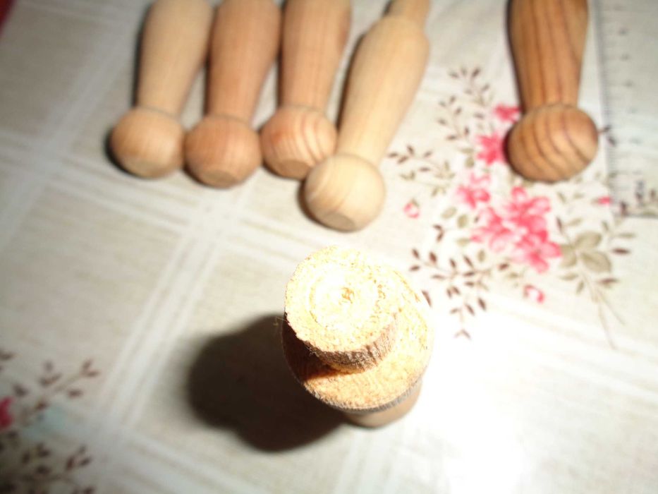 Wieszaki toczone do garderoby