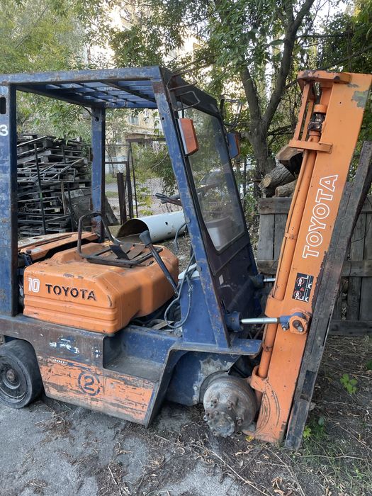 Навантажувач  TOYOTA FG15