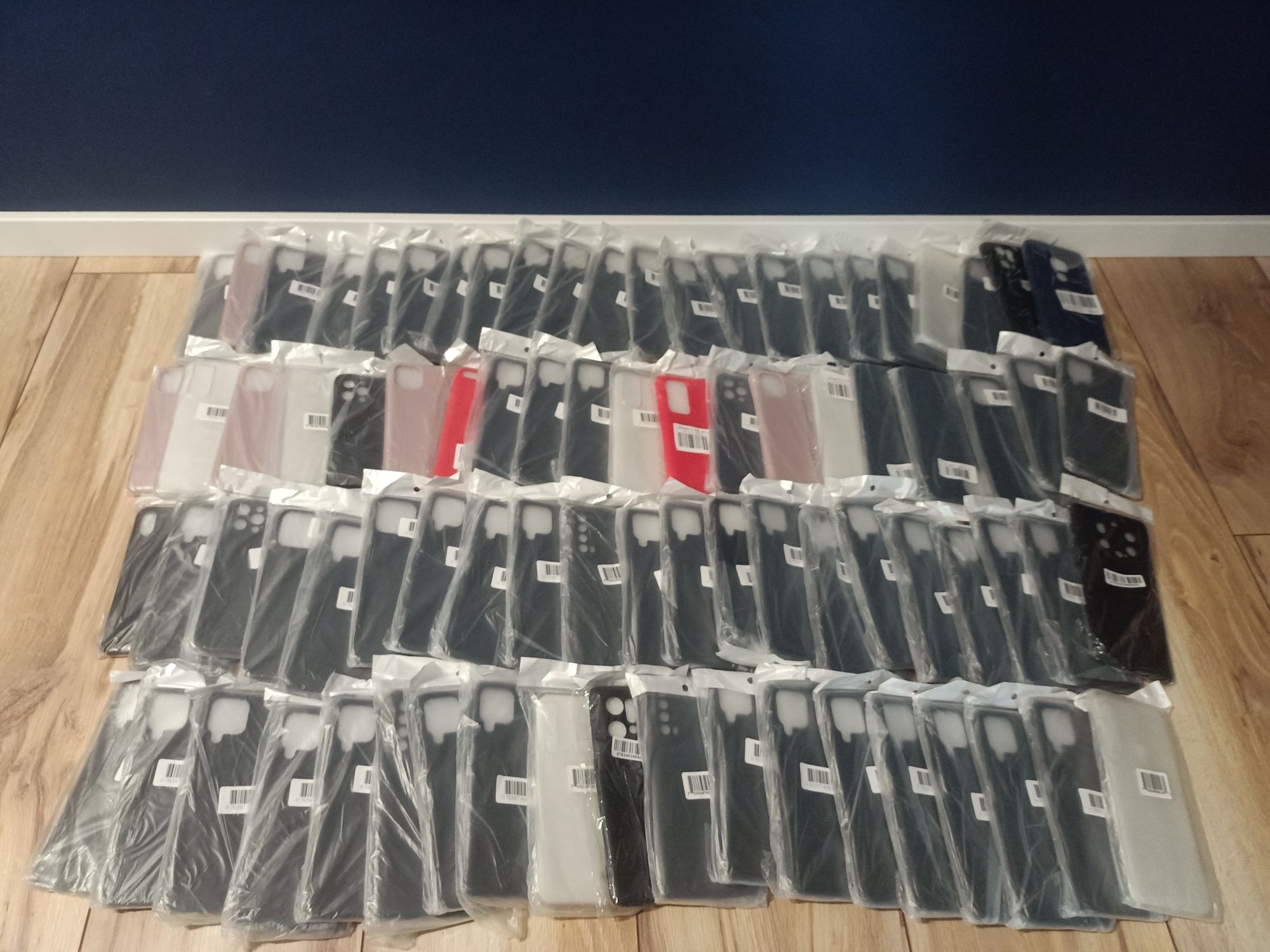 Box mix etui tablet iPad 150szt Obudowa gratis 75szt Etui smartfon