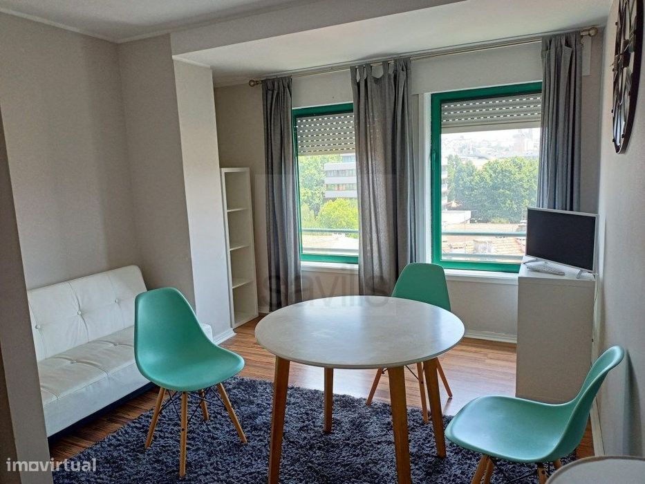 T1 mobilado para arrendar em Júlio Dinis, Porto