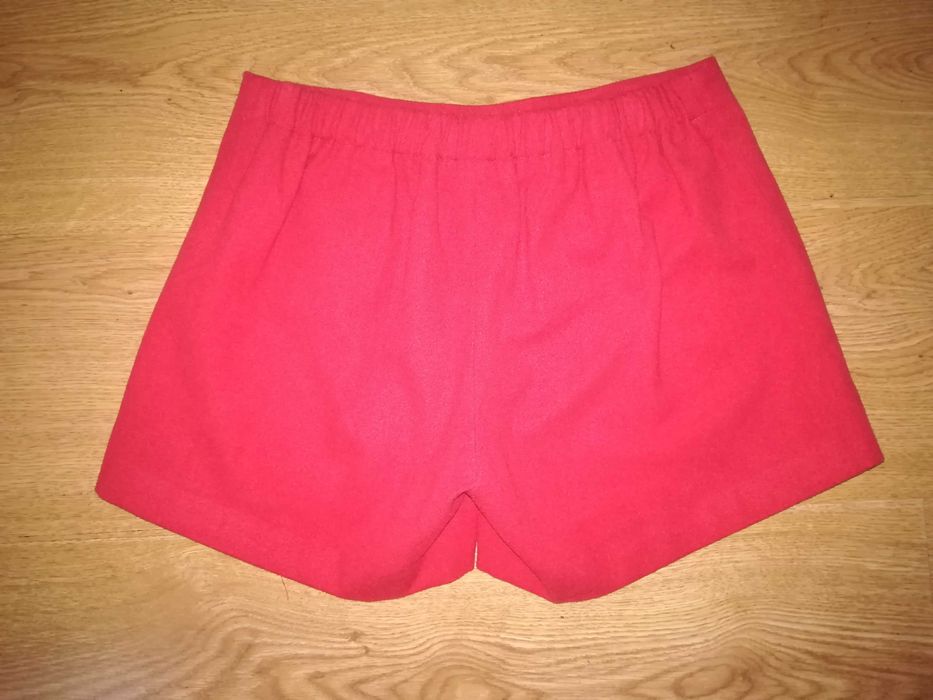 Calções vermelhos fazenda - 12 anos