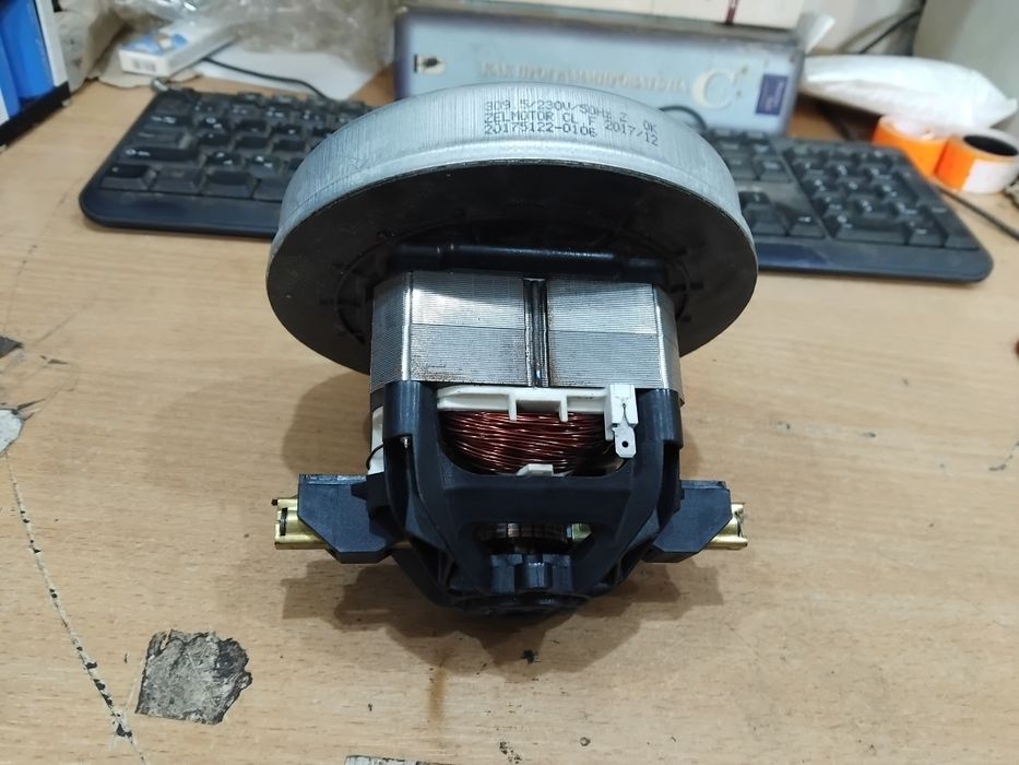 мотор для пилососа "Zelmer"