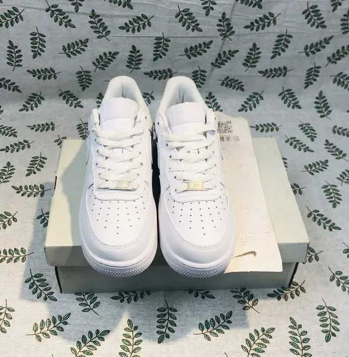 Buty meskie Nike Air Force 1 Low White R.42