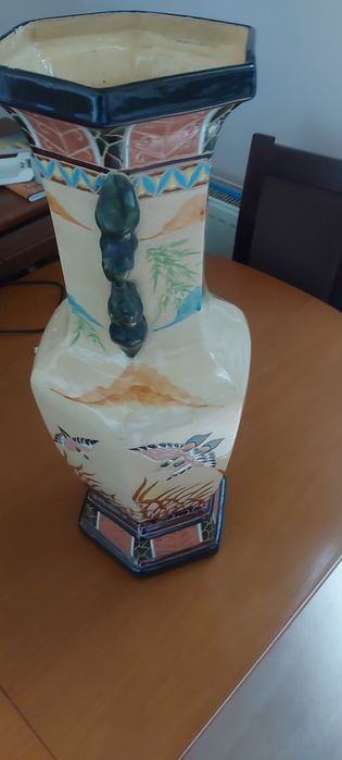 Chiński ceramiczny duży wazon