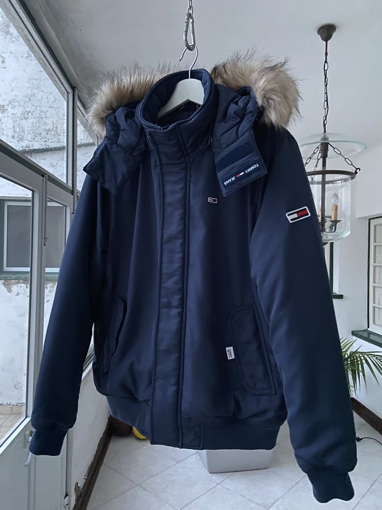 TOMMY HILFIGER Casaco Azul Com Pelo Como Novo