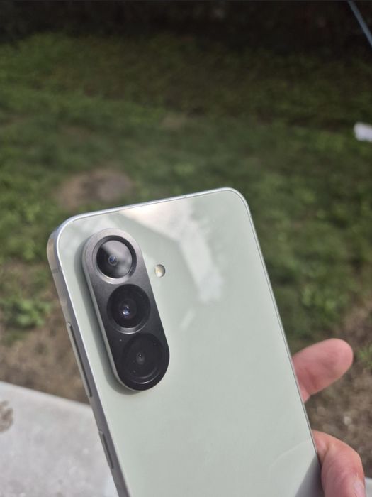 Samsung a56 5G 8/128gb olive. Samsung S9 fe x510