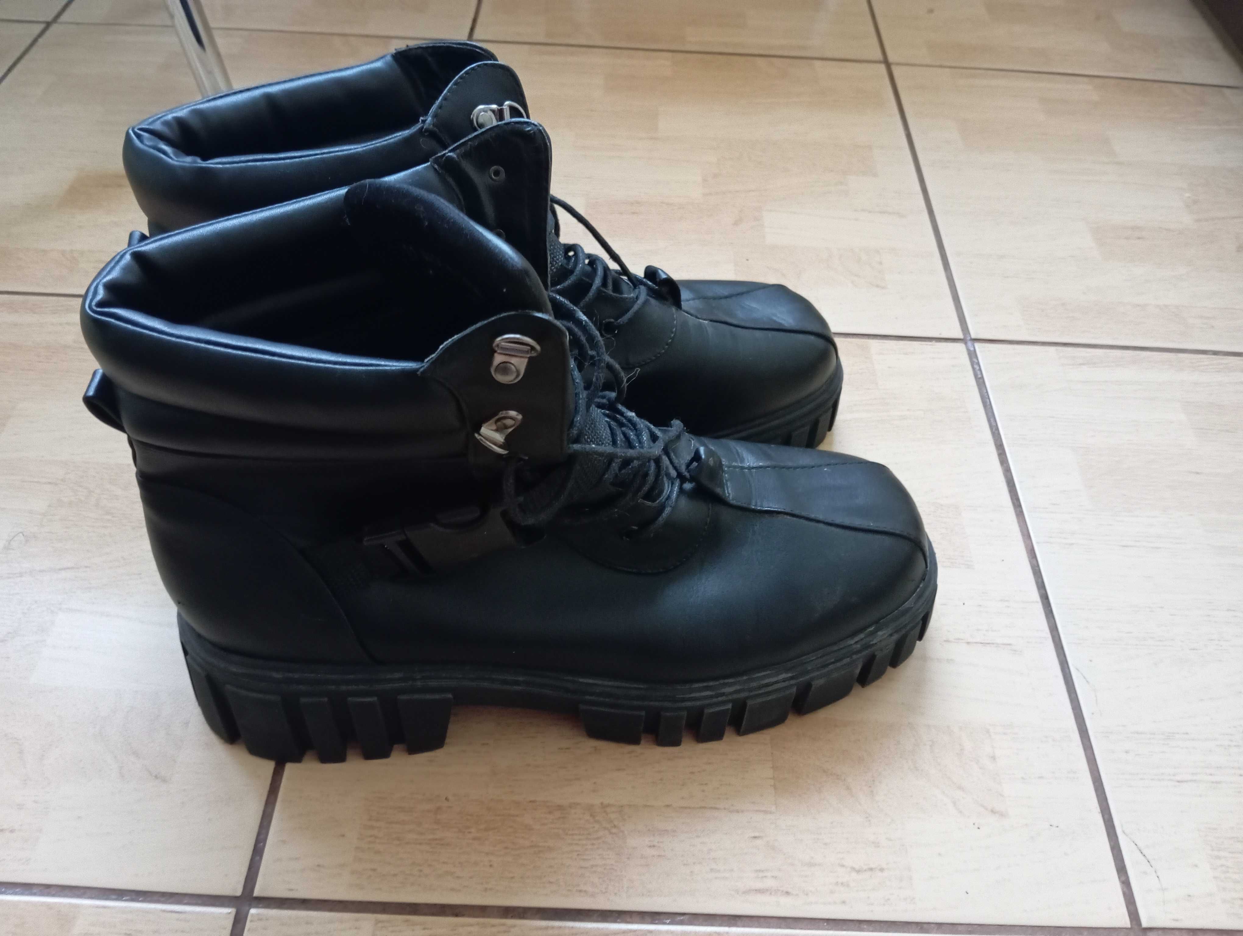Buty ocieplane męskie rozm.45