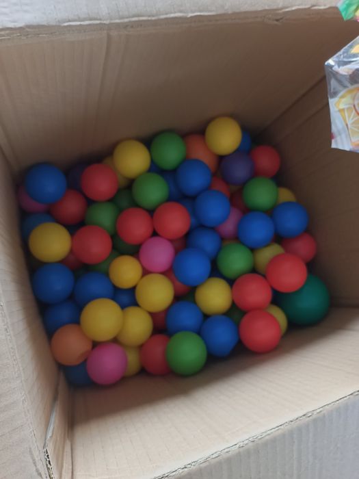603 piłki kulki plastikowe oraz basen
