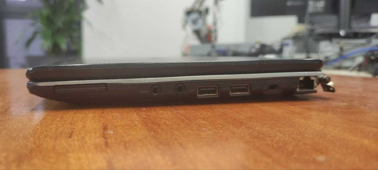 Нетбук Acer Aspire 1551