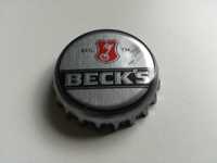 Kapsel od niemieckiego piwa Beck's
