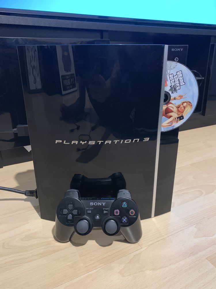 Playstation 3 pad plus gra gra v