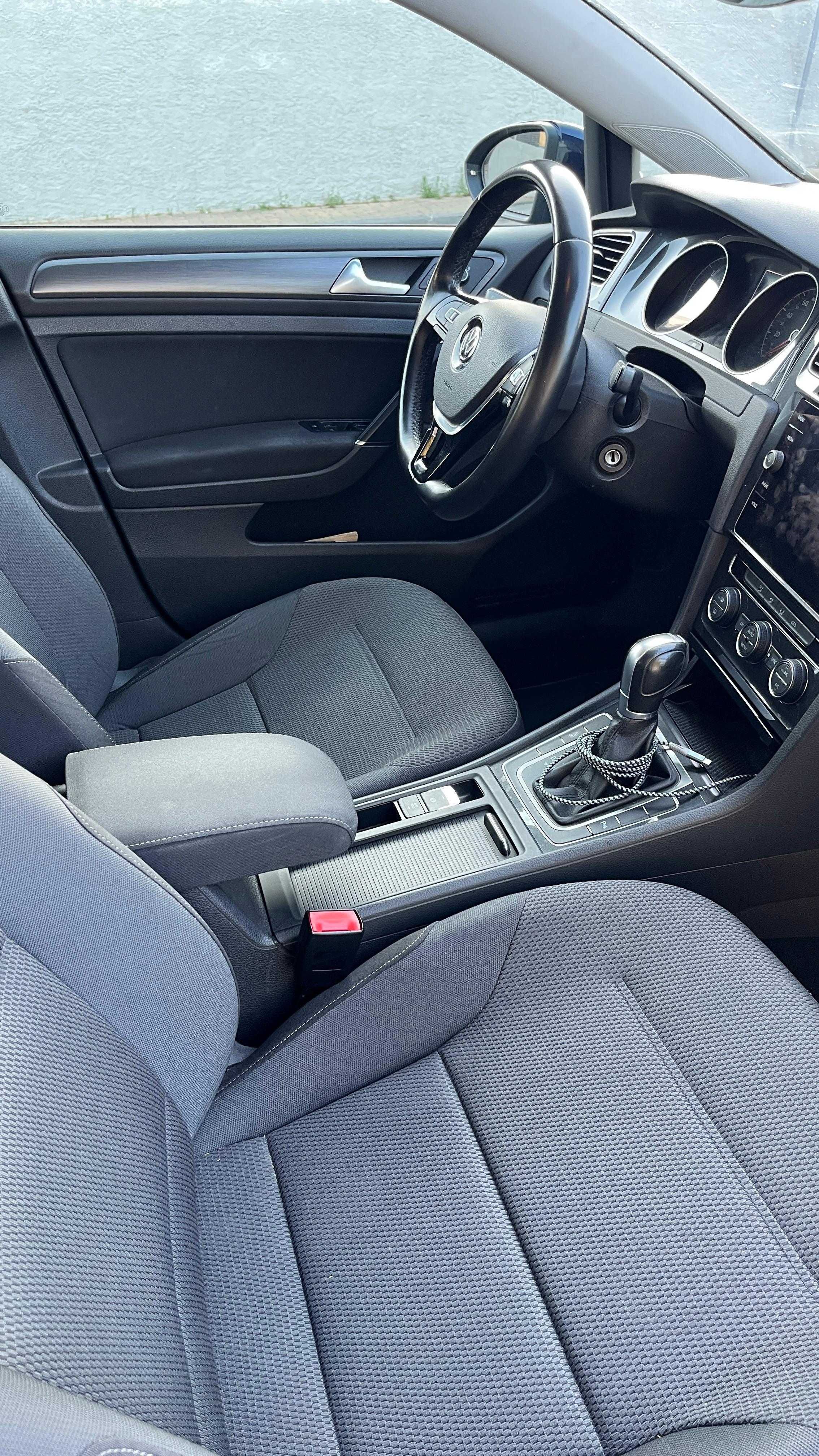 VW Golf 1.6 TDi 115cv