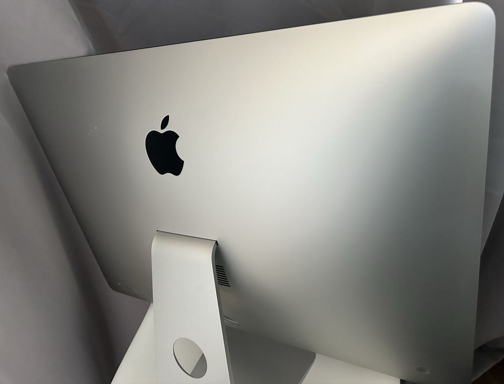 Apple iMac 27 i7 3.5Ghz 16GB RAM 1TB SSD