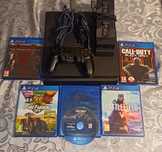 Konsola PS4.  1T