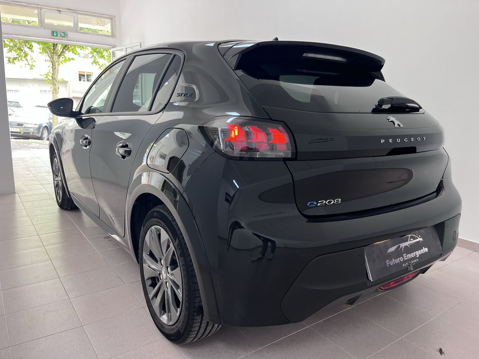 Peugeot e-208 Ano 2023