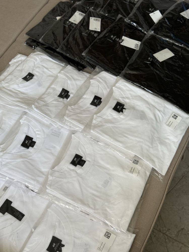 Чоловічі базові футболки H&M REGULAR FIT чорні та білі оригінал