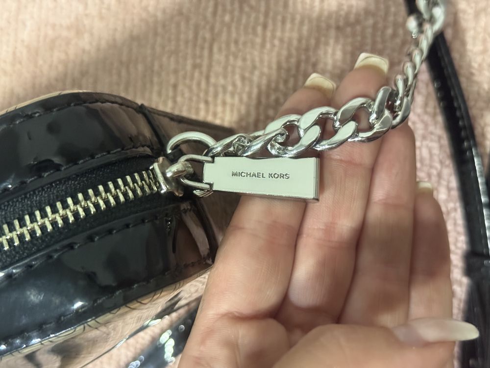Mala Michael Kors