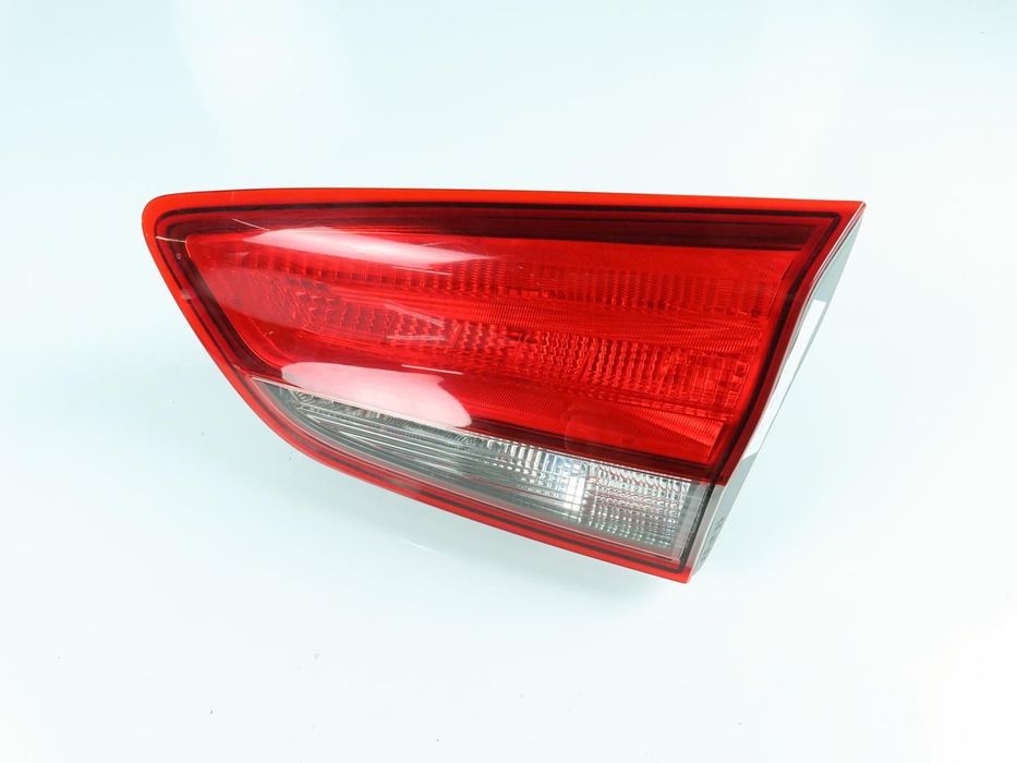 Farolim da mala Direito Usado / Original HYUNDAI i30 (PDE, PD) 92404G4000