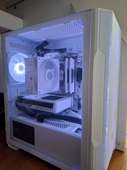 Serviço de Montagem de Computadores