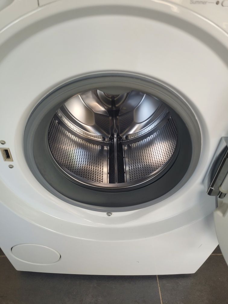 Sprzedam pralkę firmy Miele 7 kg 1400 obr z możliwością dostawy