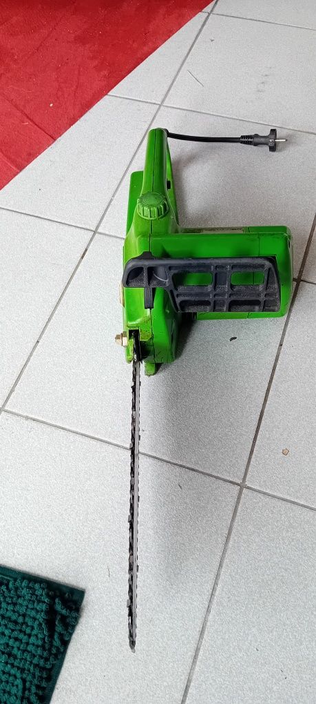 Moto-serra para peças