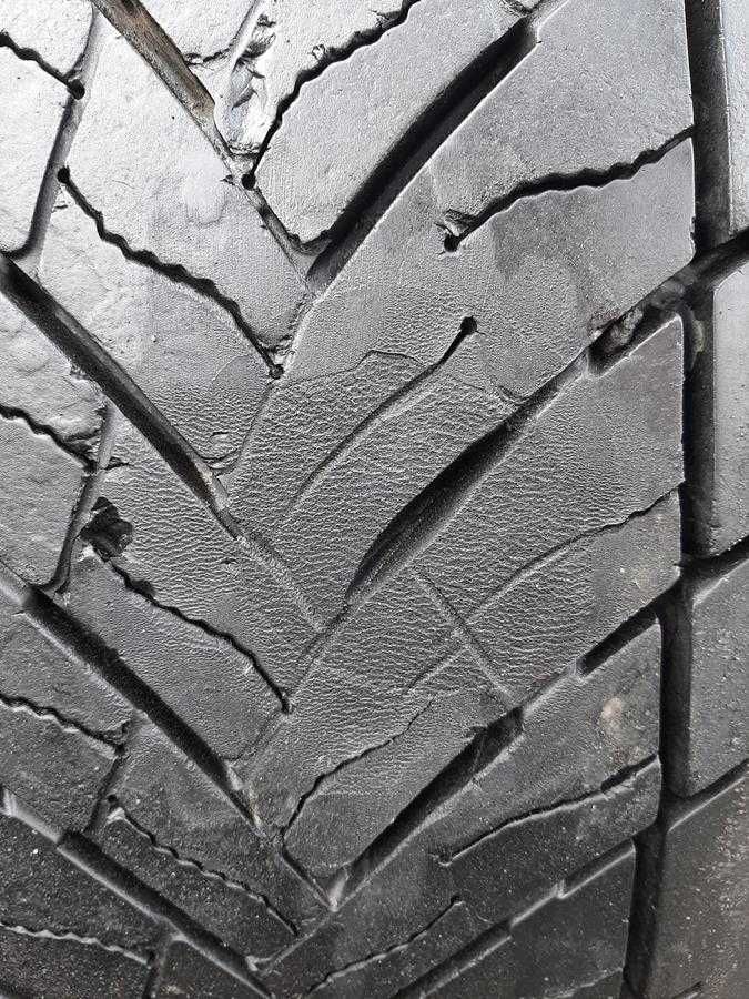Opona używana ciężarowa 295/80R22.5 GOODYEAR K MAX D 600zł C2480