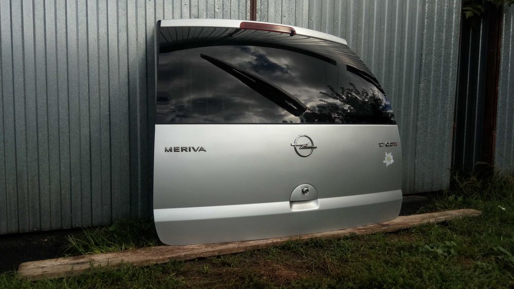Opel Meriva A Klapa Bagażnika srebrna Z157 Kompletna