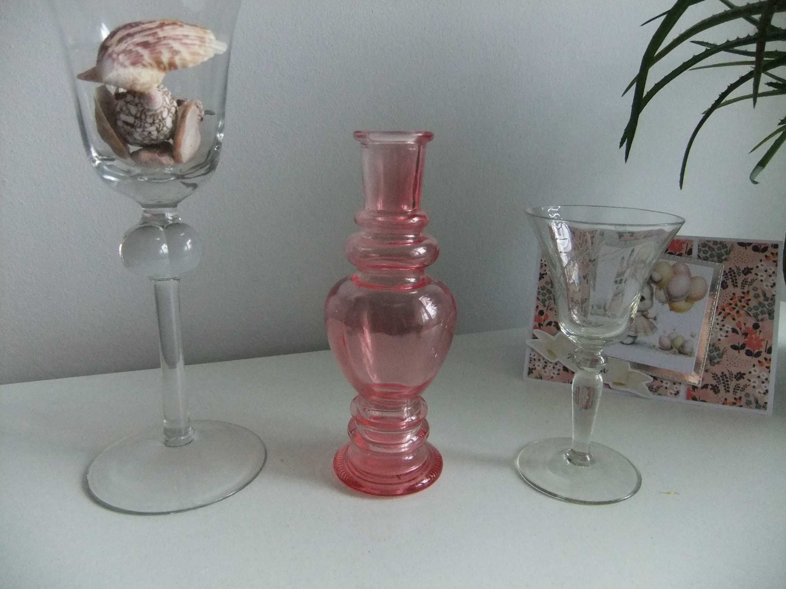 śliczny różowy wazon , wazonik , wzór gładki , Holandia