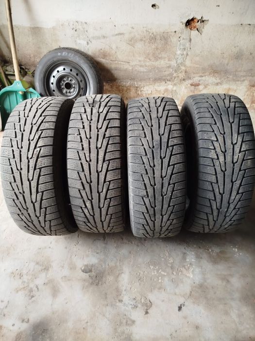 Резина Nokian 265 65 r17