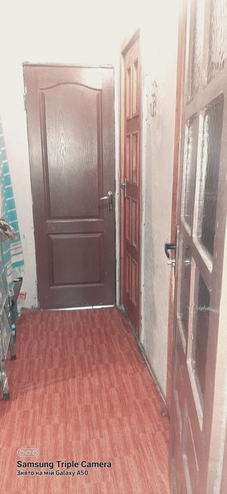 Здається в оренду кімната  у 3х кім-ній  квартирі