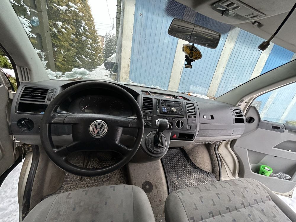 VW Transporter T5 2.5 tdi automat