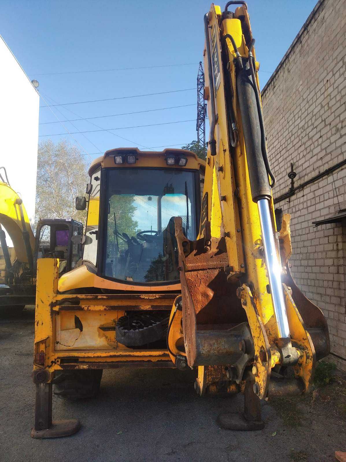 Продам екскаватор-навантажувач JCB3CX