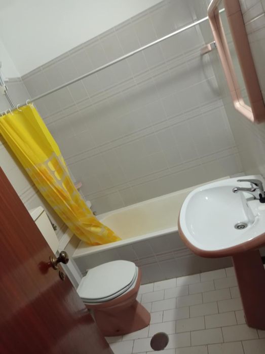 Quarto individual com despesas incluídas