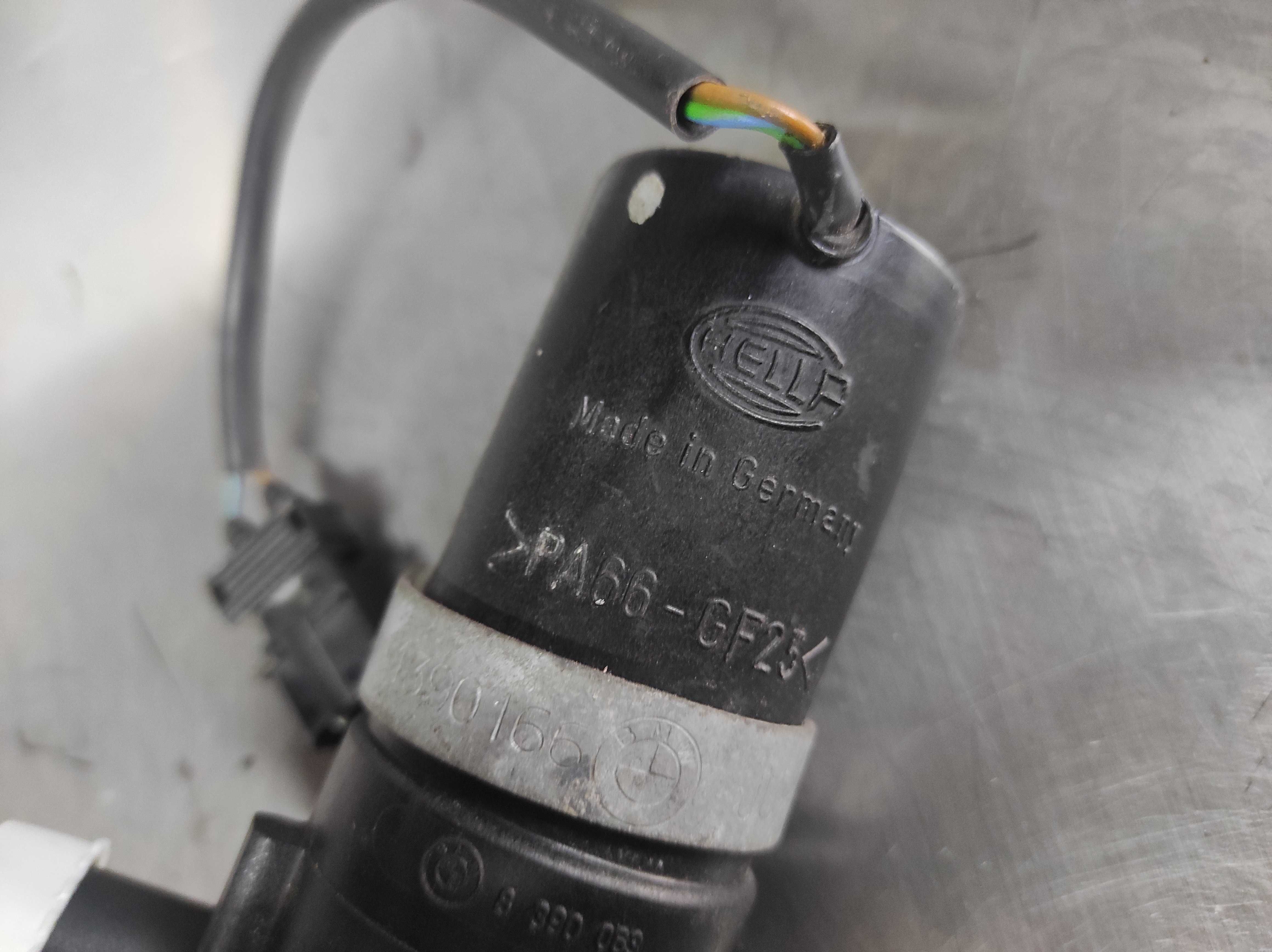 dodatkowa pompa wody BMW e34 pompa płynu chłodniczego hella jak nowa