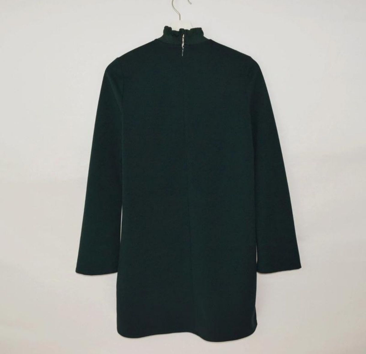 Зелена сукня плаття Zara з рюшами S
