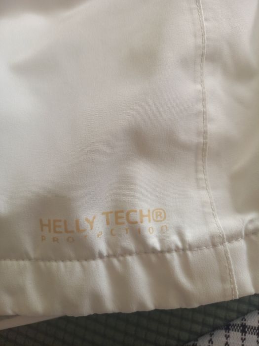 Biała na ocieplanej podszewce parka HELLY HANSEN  rozmiar S