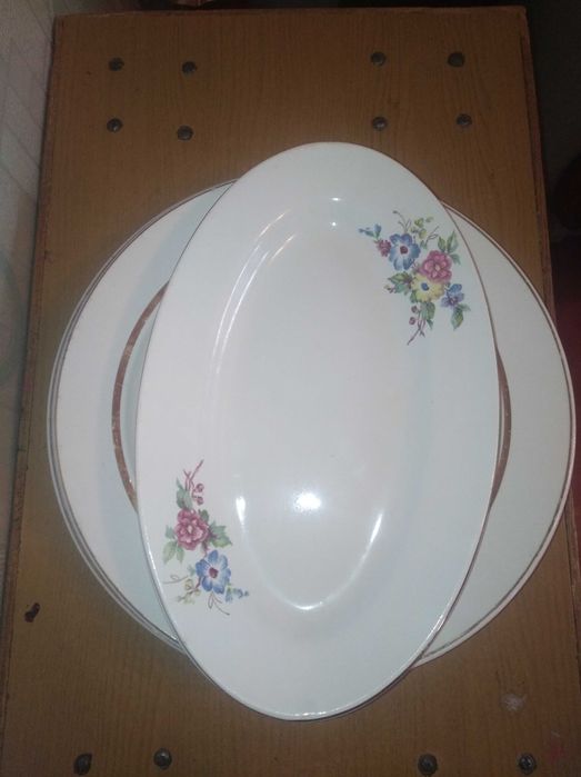 тарелки большие блюда (4шт)