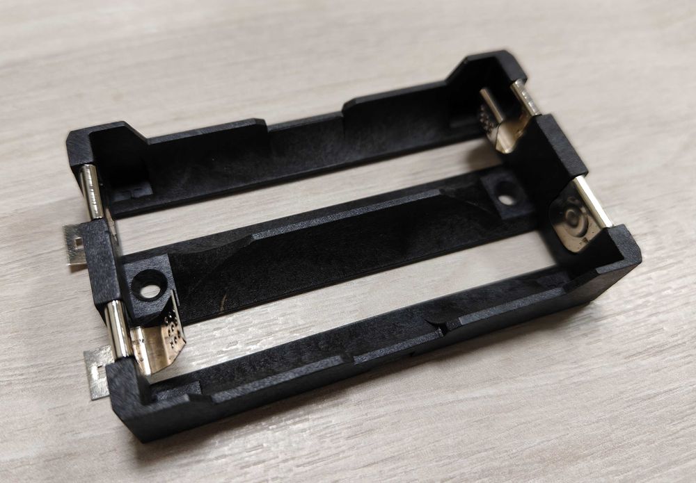 Контейнер для 21700