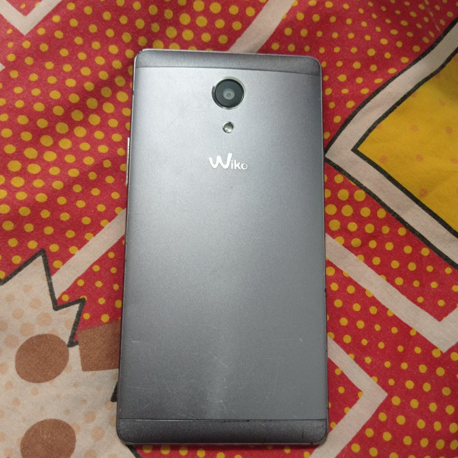 Смартфон Wiko Robbi