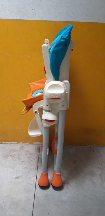 Cadeira de refeição Chicco Polly 2 em 1 _ Bom estado e barata!