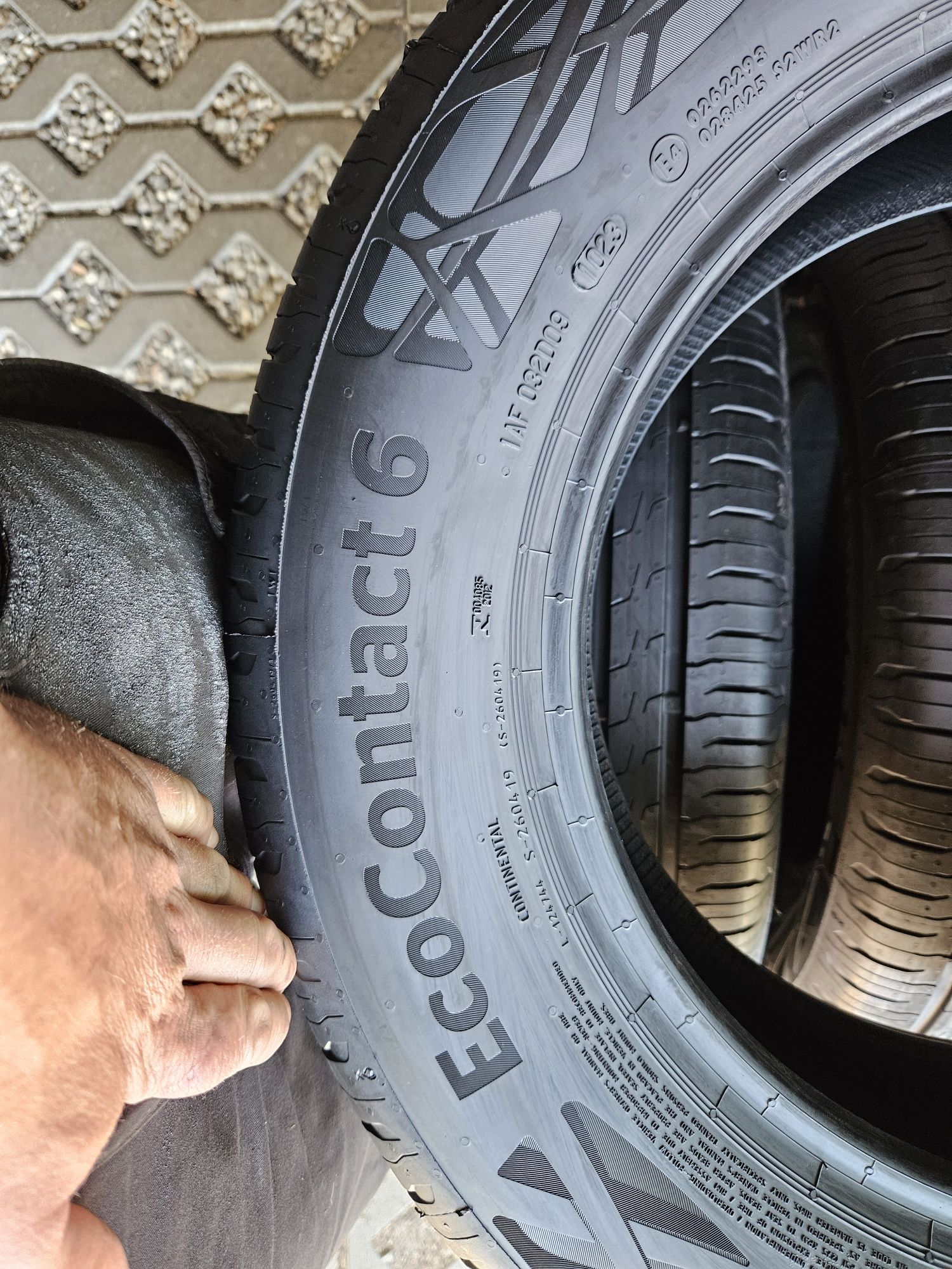 opony nowe 195/65R15 Continental ECOCONTACT 6